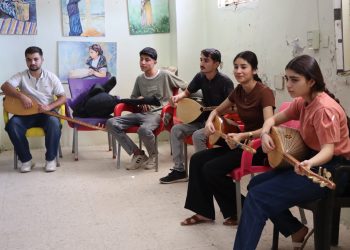 مواهب يافعة تشق طريقها في عالم الفن والموسيقا
