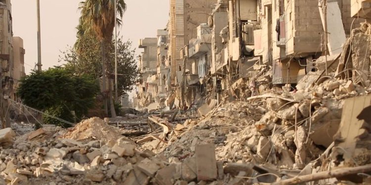 حين تحررت الرقة عاد الناس قبل أن تعود الجدران