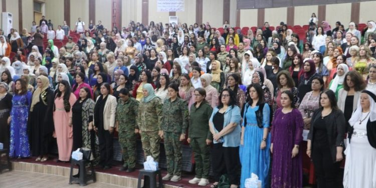 جهود المرأة السورية في البناء وترسيخ الاستقرار