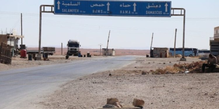 الحكومة الانتقالية تخرق الاتفاقيات وتواصل إغلاق الطرق