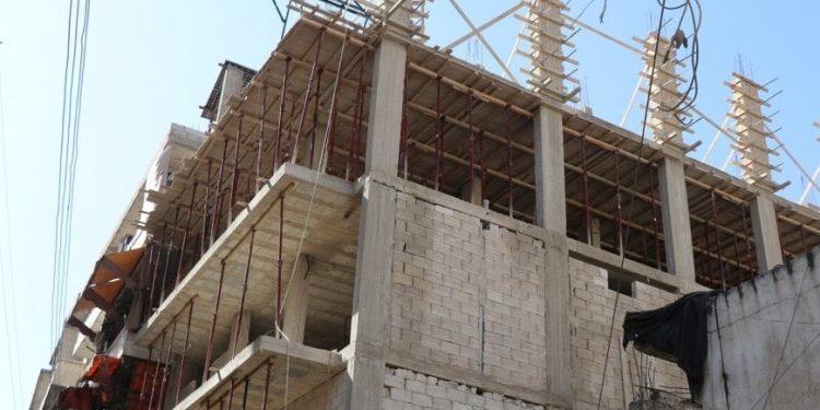 حصار الحكومة الانتقالية للشيخ مقصود والأشرفية يُهدد بشلِّ مشاريع البناء