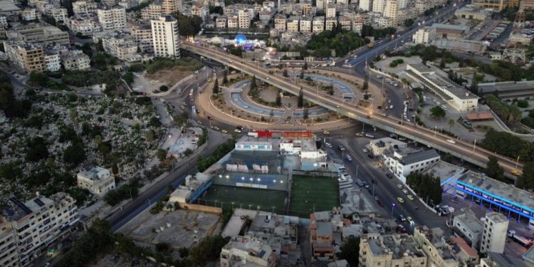 اتساع الفجوة بين الأجور وتكاليف المعيشة في الساحل السوري