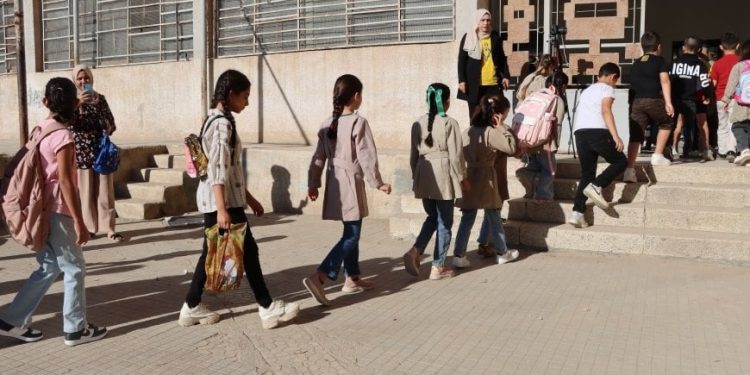 التسرب المدرسي.. ظاهرة تهدد مستقبل الأطفال
