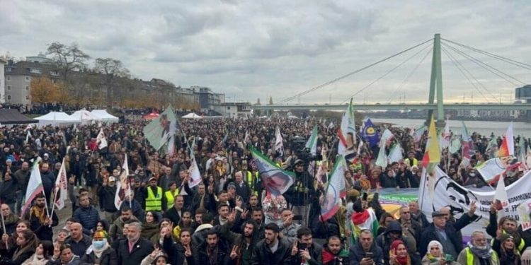 مسيرة كولن: تحقيق السلام يمر عبر حرية القائد عبد الله أوجلان الجسدية