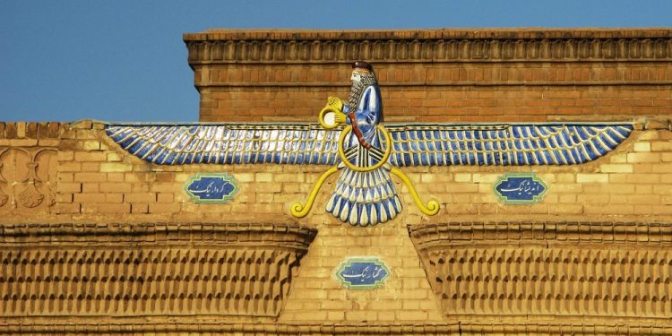 الزرادشتية… نار لا تخمد وذاكرة تبحث عن أهلها