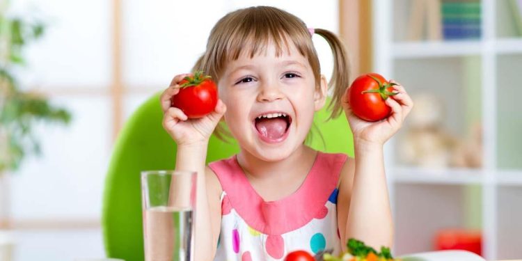 ثلاث نصائح ذهبية مهمة من أجل تركيز طفل المدرسة وتعزيز مناعته خاصةً في الشتاء