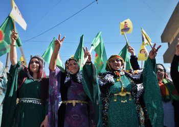 الحياة بحد ذاتها ستتحول إلى سرابٍ ما لم تتحرر المرأة بصفتها قمة الحياة
