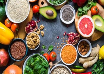 عشرة أطعمة ومشروبات تساعد في علاج الكبد الدهني