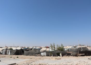 نازحو طويحينة والمحمودلي بين الانتظار وأمل العودة