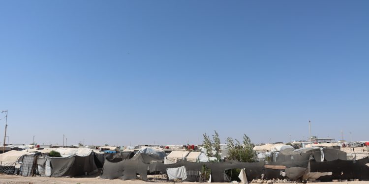 نازحو طويحينة والمحمودلي بين الانتظار وأمل العودة