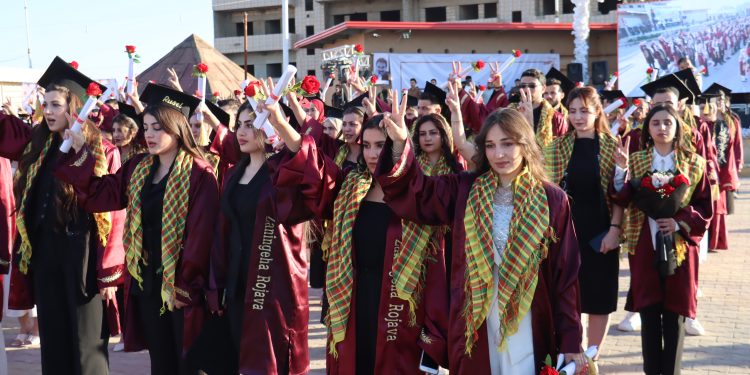 الشباب وبناء الحياة.. إرادة المستقبل في إقليم شمال وشرق سوريا