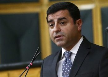 النيابة التركيّة تطالب بحبس صلاح الدين ديمرتاش لمدة جديدة