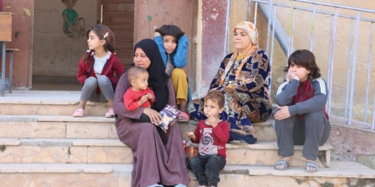 مهجرو عفرين في الرقة.. في مواجهة البرد والجوع والنسيان