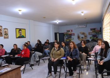 مانيفستو “السلام والمجتمع الديمقراطي”.. دورة تدريبية للنساء لتعميق الوعي وبناء المجتمع