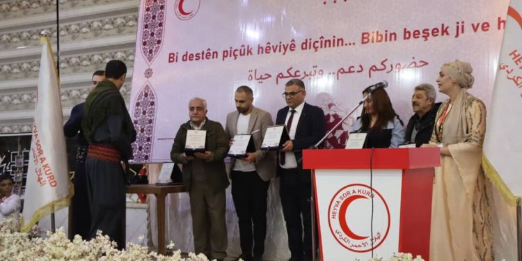 ‏حين يتحوّل الألم إلى إبداع… معرض خيري في قامشلو لدعم أطفال السرطان والتلاسيميا