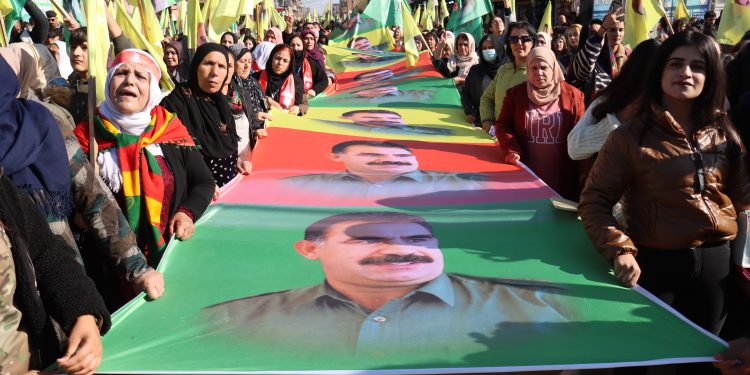 حقوق الإنسان في الشرق الأوسط.. معضلة مفاتيح حلها بيد القائد عبد الله أوجلان