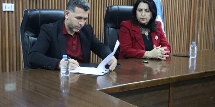 لتعزيز البحث العلمي والتبادل الأكاديمي.. توقيع اتفاقية بين جامعتي كوباني و”شتشيتسين” البولندية