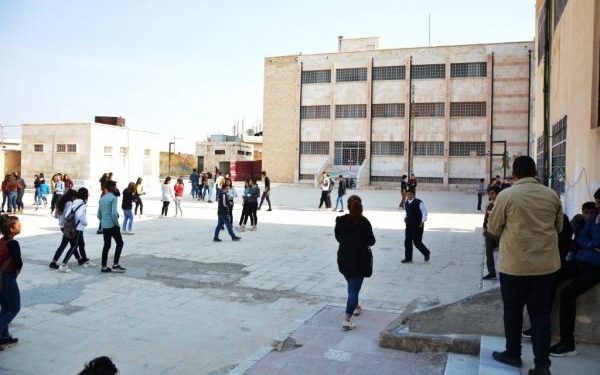 هيئة التربية والتعليم في مقاطعة الجزيرة تعلق الدوام المدرسي لأربعة أيام