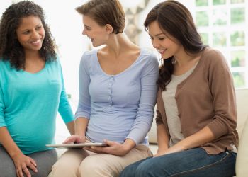 الحمل تجربة نفسية تُعيد تشكيل مشاعرك وعلاقتك بجسدك.. ونصائح للتعامل
