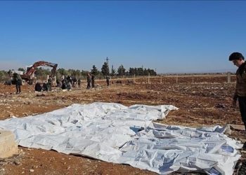 اكتشاف 50 مقبرة جماعية تضم رُفات أكثر من 2865 ضحية في سوريا