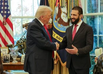 الفشل المحسوب: كيف حوّلت ضمانات باراك سوريا إلى مستنقعٍ أمريكي جديد