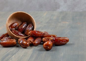 فوائد صحيّة لتناول التمر بشكلٍ يومي