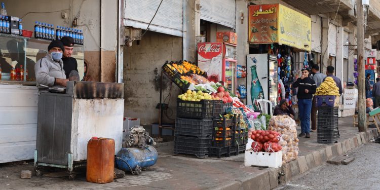 رغم التحديات والنواقص.. تحسن ملحوظ في “زور شمر” بعد عام من إشراف الإدارة الذاتية على المنطقة