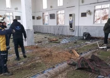 جرس الكنيسة وقبة الجامع ومزارات الشهداء… المقدسات السورية في مرمى النار