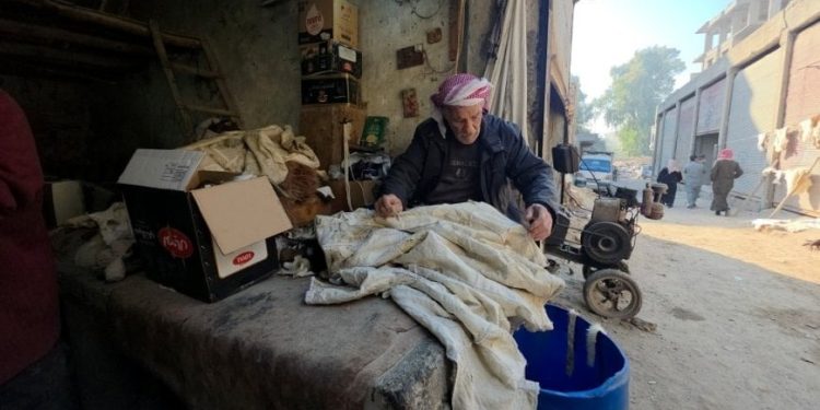 الفروات اليدوية في الرقة.. إرث يتحدى الزمن