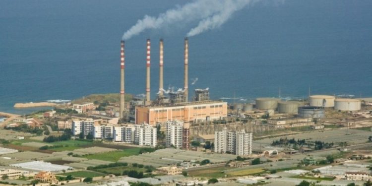 فوارق حادة في الأجور وتغييرات إدارية داخل مصفاة بانياس