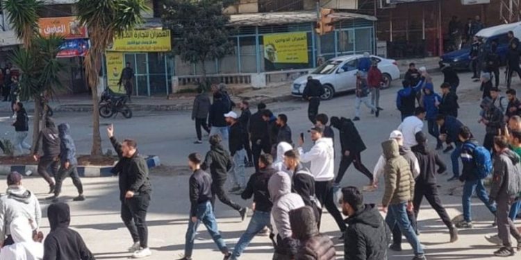 توترات وحوادث عنف واعتداءات في الساحل والداخل السوري