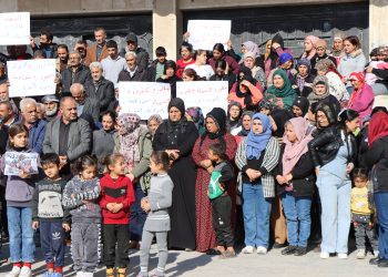 في الذكرى السنوية الأولى لتهجيرهم مهجرو عفرين والشهباء يطالبون بالعودة الآمنة