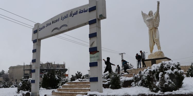 مقتطفات من تساقط الثلج في مدينة كوباني