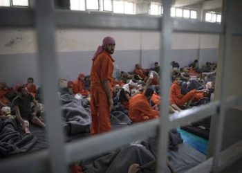سجون داعش على حافة الانفجار… من التصعيد العسكري إلى إعادة تدوير الإرهاب