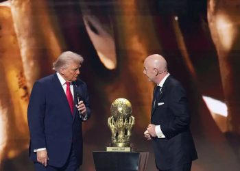 مسؤول ألماني يحرج ترامب وإنفانتينو ويدعو إلى مقاطعة مونديال 2026