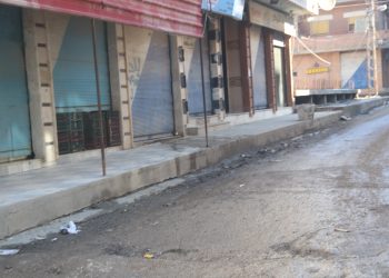 احتجاجات أصحاب المحال التجارية على سعر اﻷمبيرات وتعهد الجهات المسؤولة بإيجاد الحل