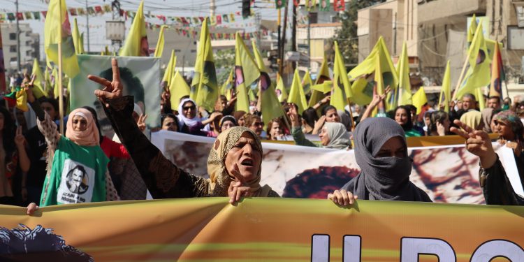فرزنده منذر: نعمل بشكل مكثّف على حثّ المنظمات الدولية على التدخل الفعّال بشأن التزام تركيا بوعودها بعد إطلاق مبادرة السلام