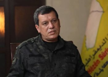 مكالمة هاتفية بين الجنرال مظلوم عبدي والرئيس الفرنسي ماكرون