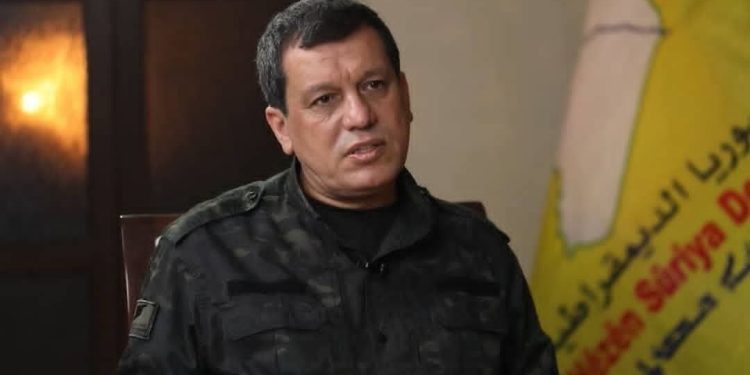 مكالمة هاتفية بين الجنرال مظلوم عبدي والرئيس الفرنسي ماكرون