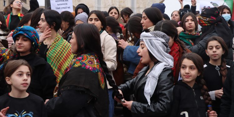 ألفُ ضفيرة تجدل على “سورةِ الأنفالِ”
