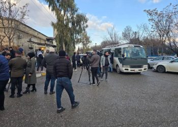 ساعات قليلة تفصل أهالي باشور كردستان عن دخول معبر سيمالكا لدعم روج أفا