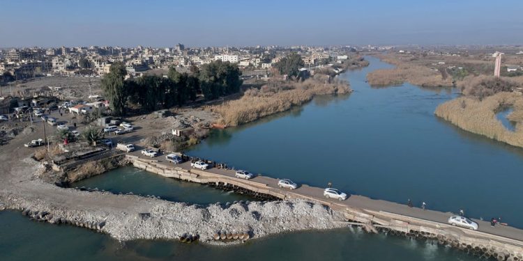 دير الزور.. من الغطاء الاجتماعي إلى الانقسام المفتوح