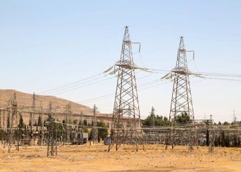 غضب شعبي واسع ومطالب باستقالة وزير الطاقة في الحكومة السوريّة المؤقتة