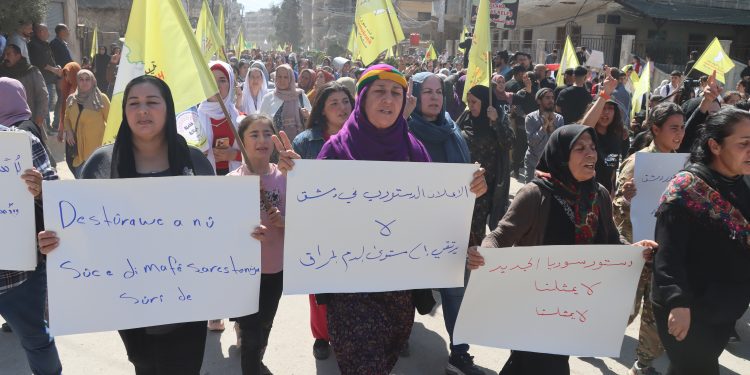 قانون عدالة انتقالية ودستور جامع لسوريا
