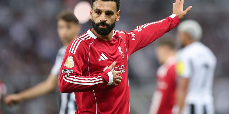 هل يعود للدكة؟… سيناريو 2012 يفتح الجراح القديمة بين صلاح وسلوت