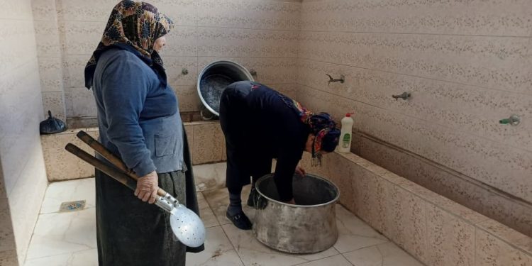 “نان وخوي”.. مبادرة لتخفيف الأعباء عن المهجرين