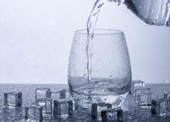 كيف تؤثر قلة الماء على الدماغ والقدرة على التركيز؟