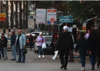 أزمتا الغاز والكهرباء تثقلان كاهل الأهالي في مناطق الحكومة المؤقتة