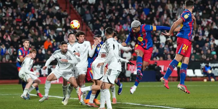 برشلونة ينجو من ريمونتادا ألباسيتي ويصعّد لنصف نهائي الكأس
