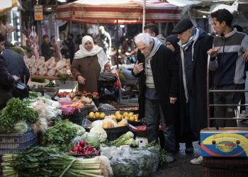 وقفات احتجاجية في حلب رفضاً لقرارات إدارية تمسُّ أرزاق أصحاب الدخل المحدود